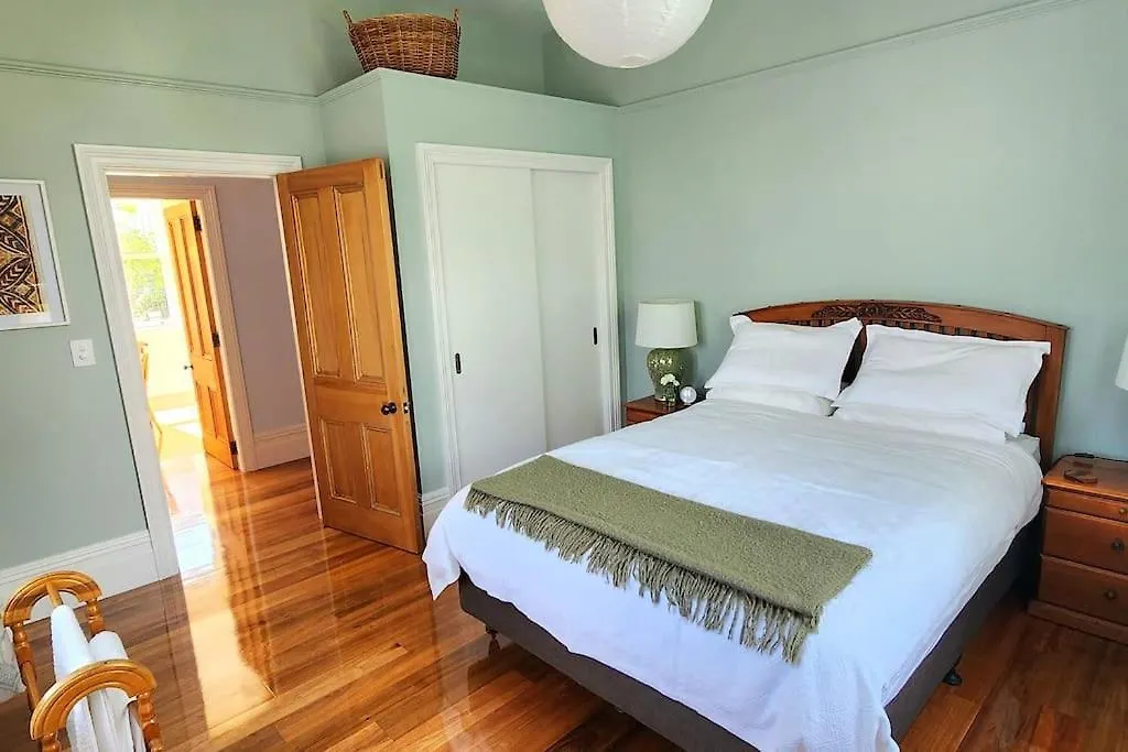 Holiday home Luxury New 3 Bedroom House In Central City 5 Star Christchurch